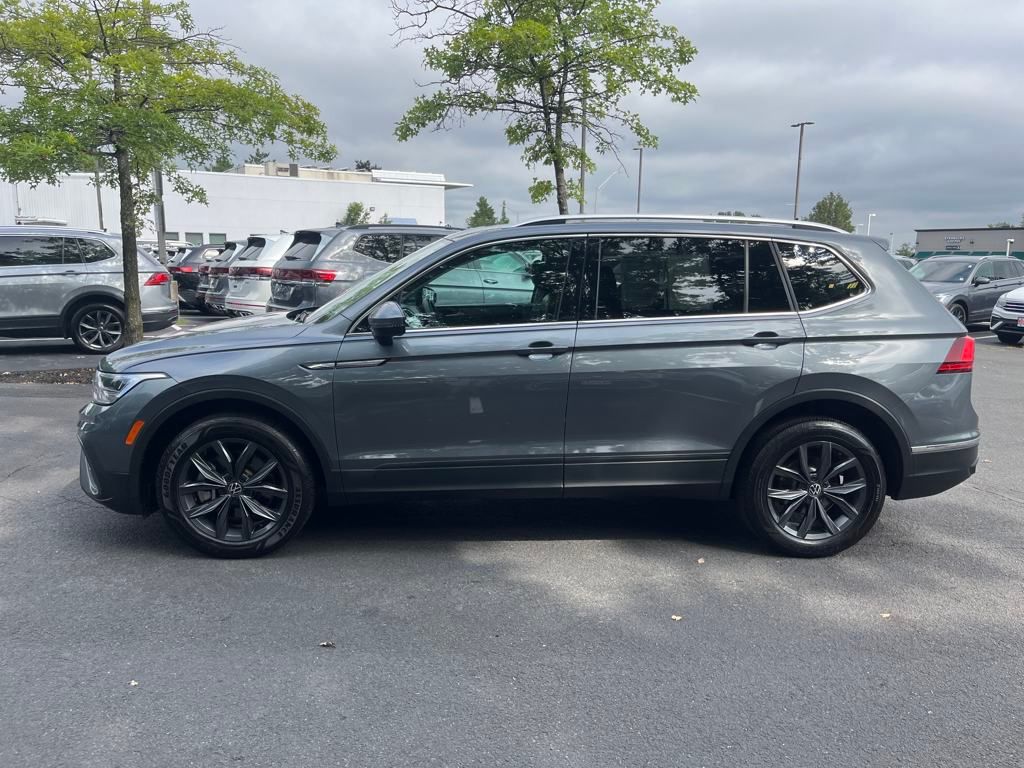 2022 Volkswagen Tiguan SE photo 4