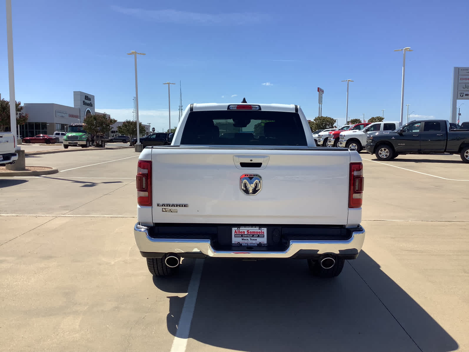 2024 Ram 1500 Laramie photo 5