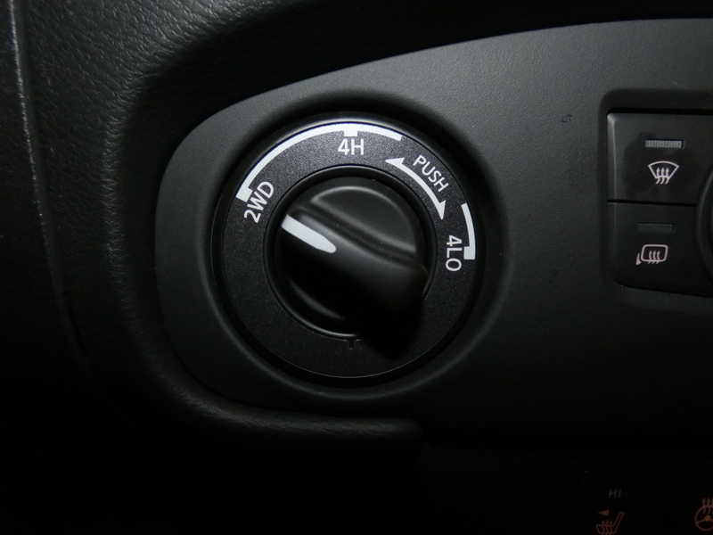 2023 Nissan Frontier Crew Cab PRO-4X photo 9