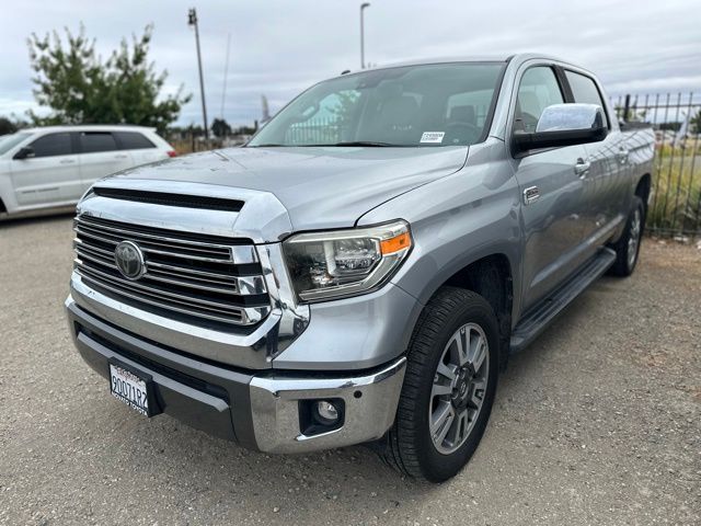 2019 Toyota Tundra Platinum Grade photo 3