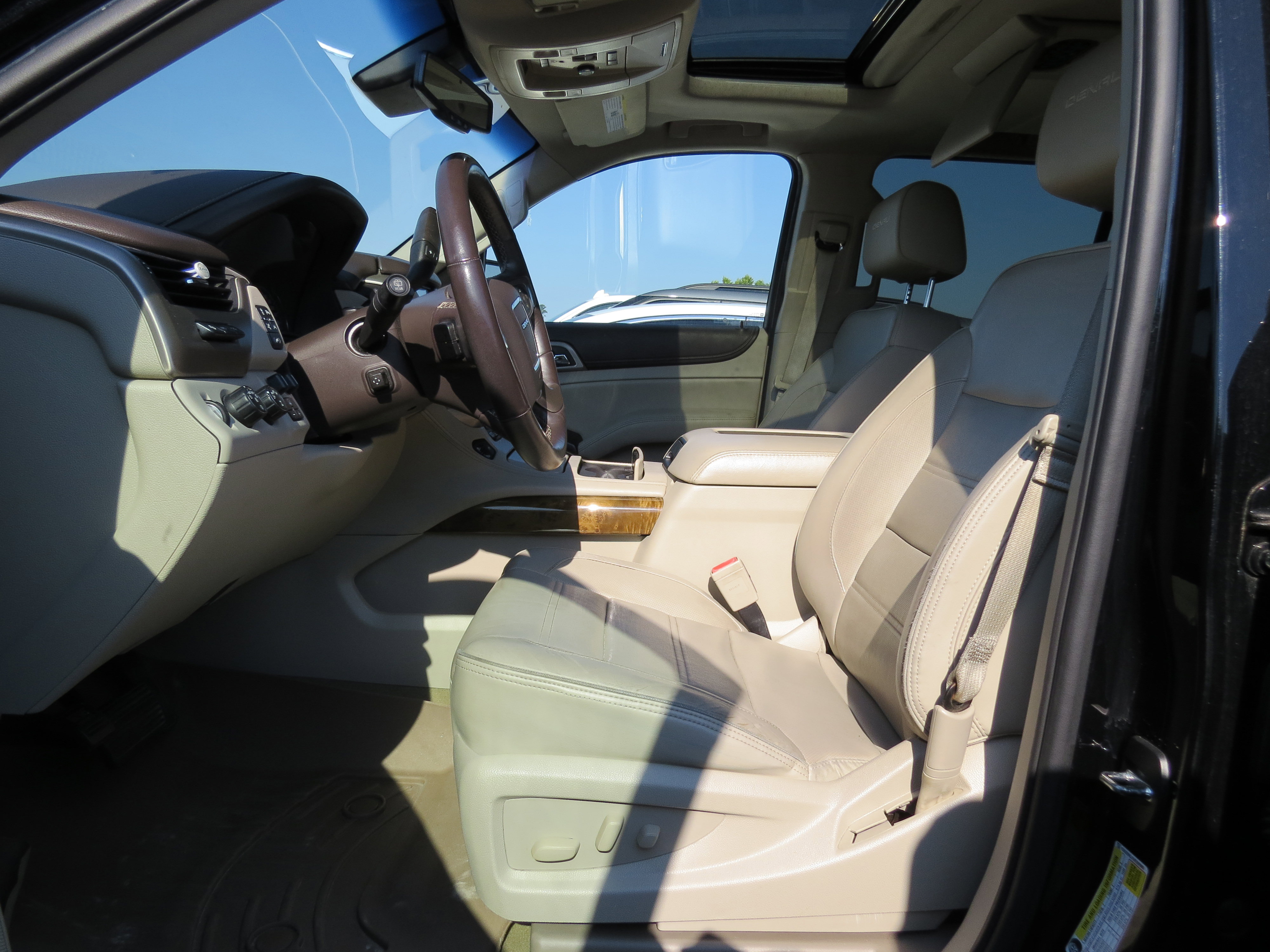 2017 Gmc Yukon XL Denali photo 9