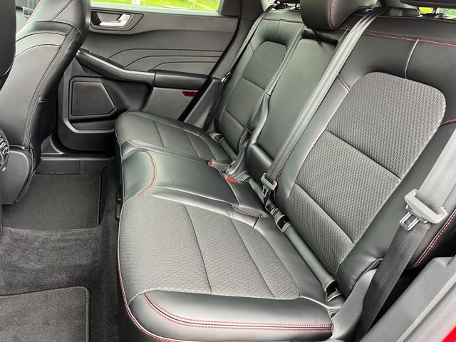 2025 Ford Escape Hybrid ST-Line Select photo 32