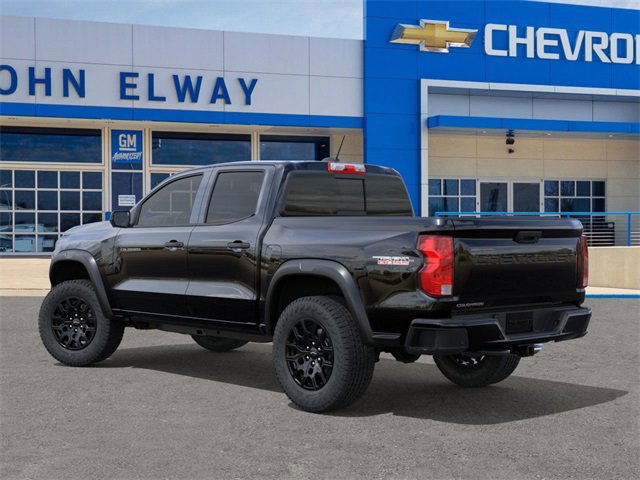 2026 Chevrolet Colorado Trail Boss photo 2