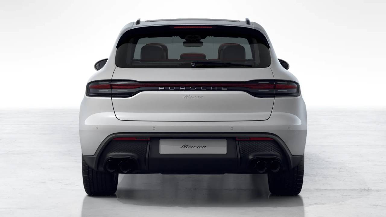 2026 Porsche Macan T photo 8