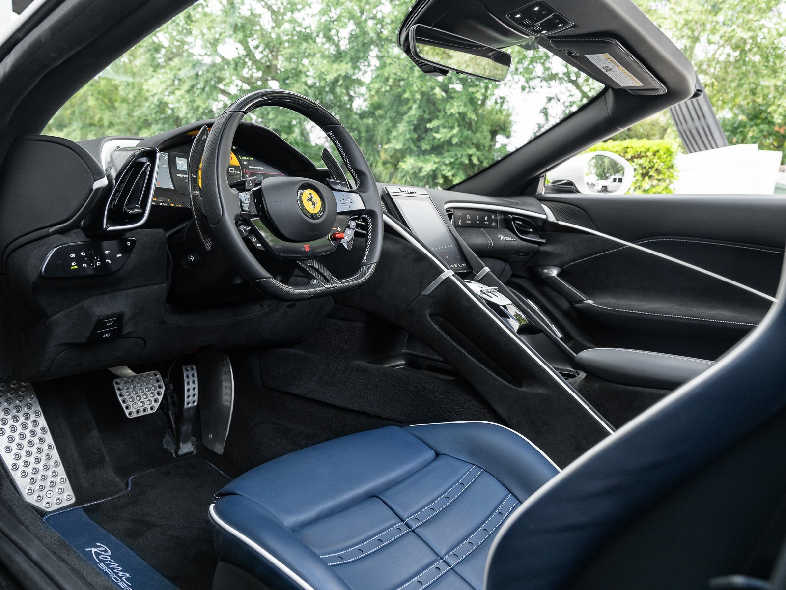 2024 Ferrari Roma Spider photo 6