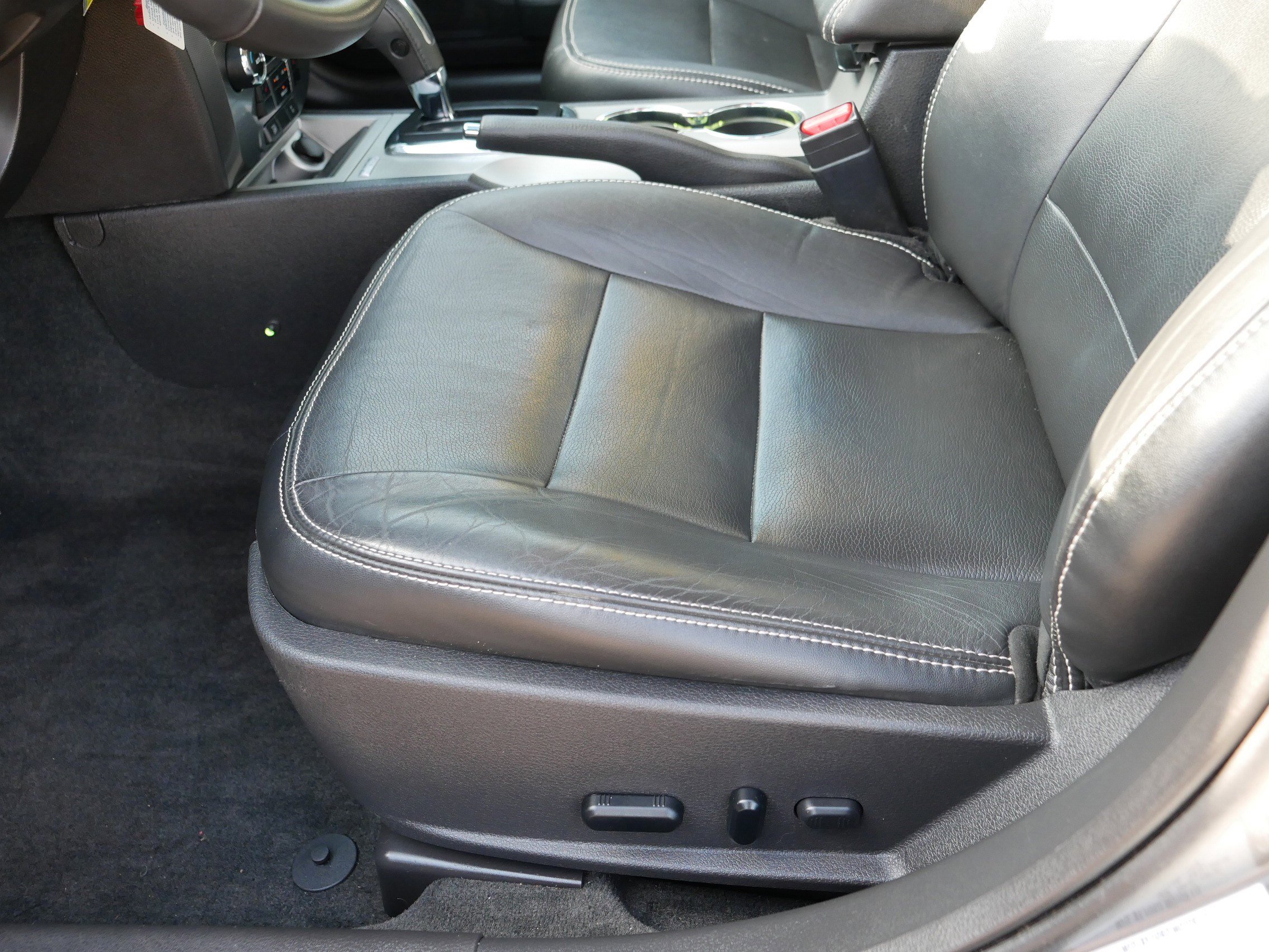 2012 Ford Fusion SEL photo 19