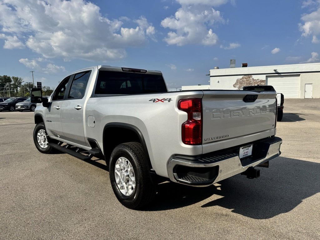 2020 Chevrolet Silverado 2500HD LT photo 4