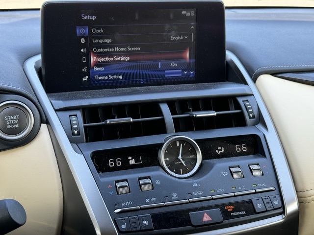 2021 Lexus NX 300 photo 19