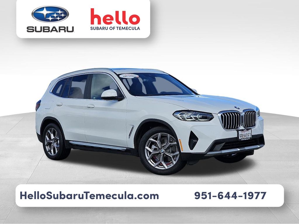 2022 BMW X3 30i's photo