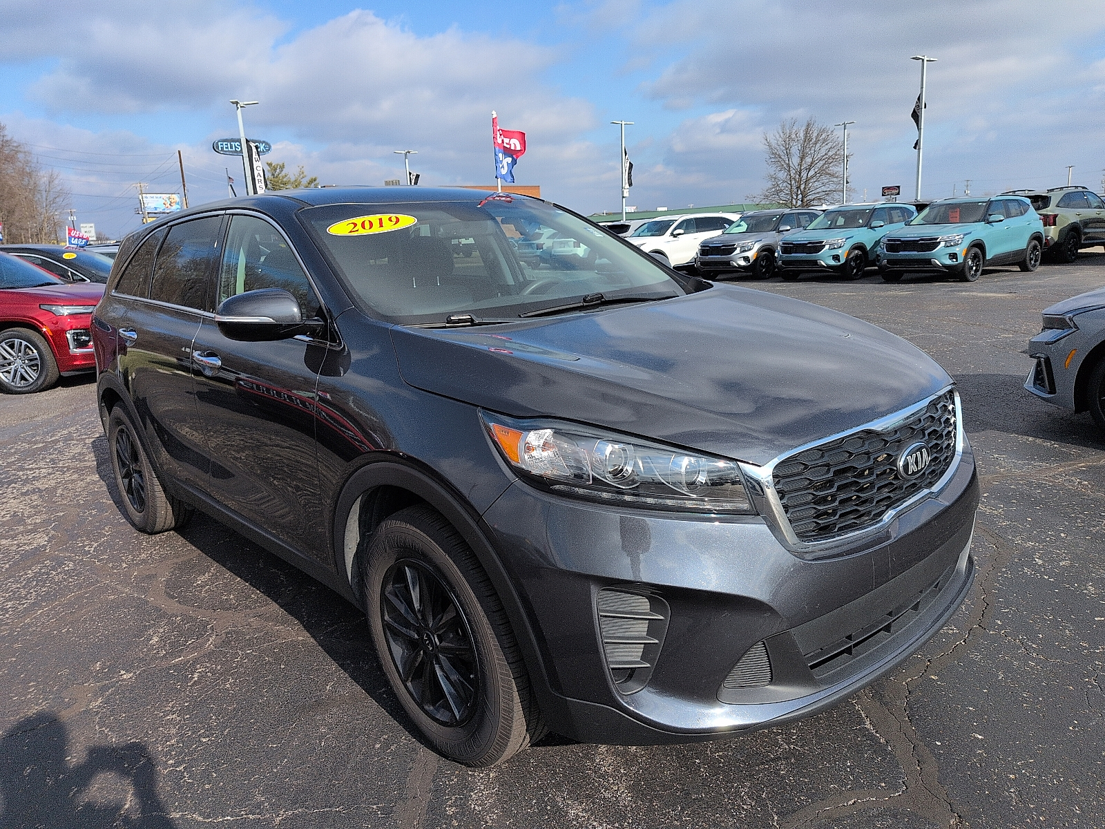 2019 Kia Sorento LX's photo