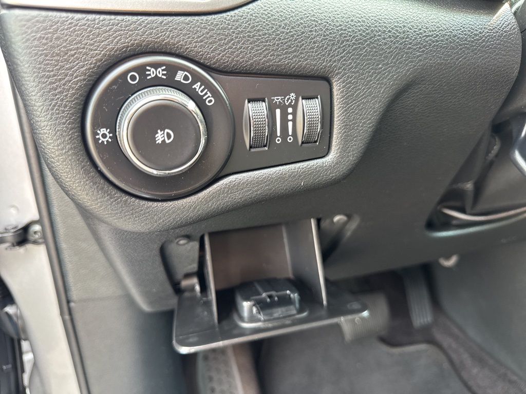 2019 Jeep Cherokee Latitude photo 41