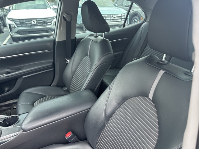 2019 Toyota Camry L photo 10