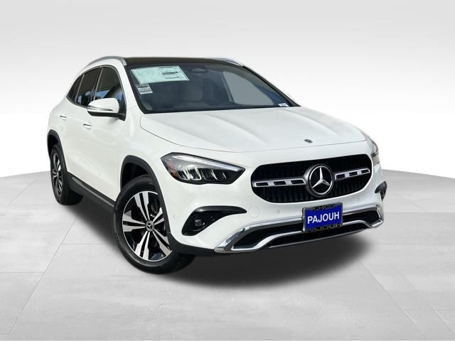 2026 Mercedes-Benz GLA GLA 250's photo