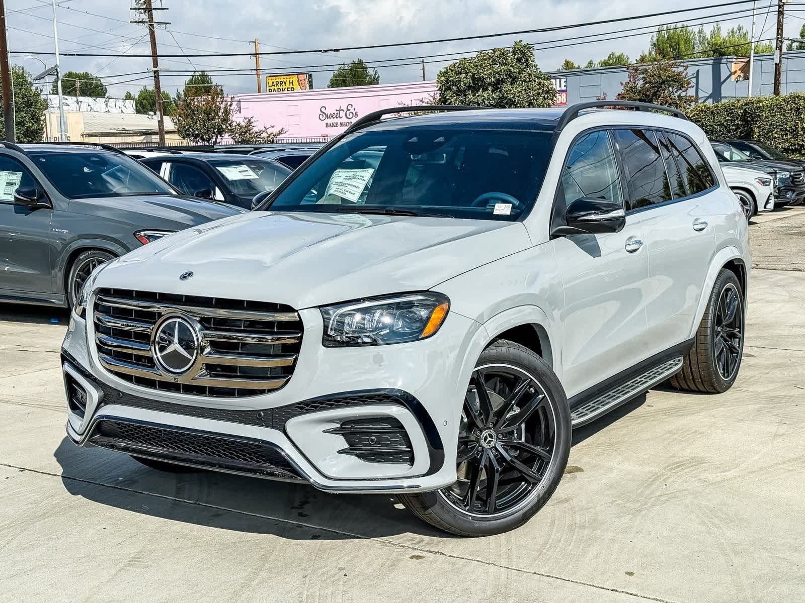 2026 Mercedes-Benz GLS Base's photo