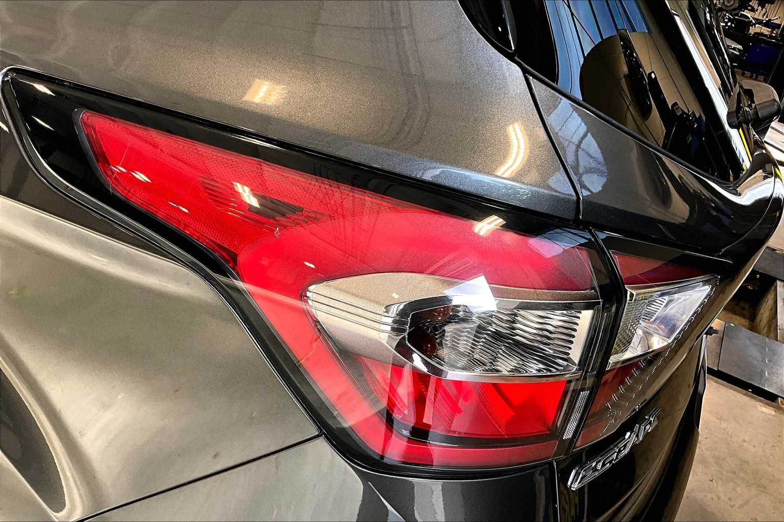 2017 Ford Escape Titanium photo 33