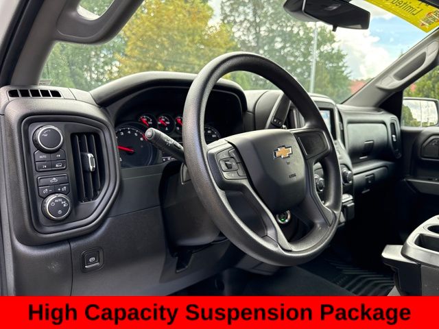 2022 Chevrolet Silverado 1500 Custom photo 3