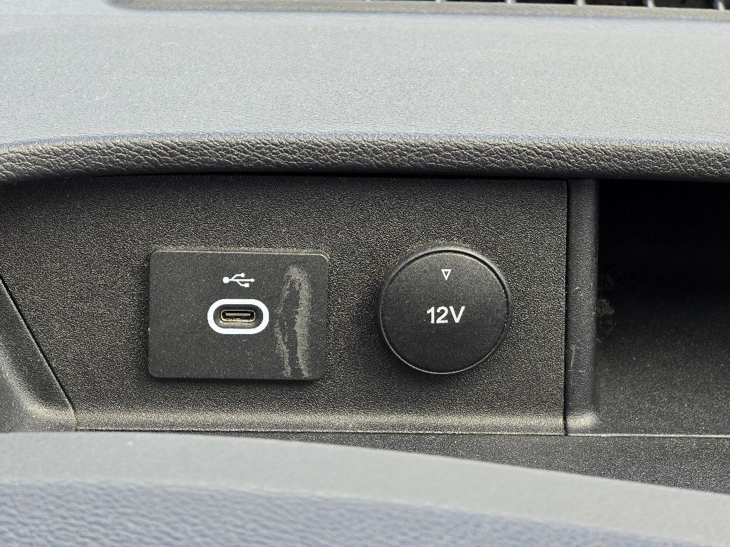 2023 Ford Transit Cargo Van photo 18