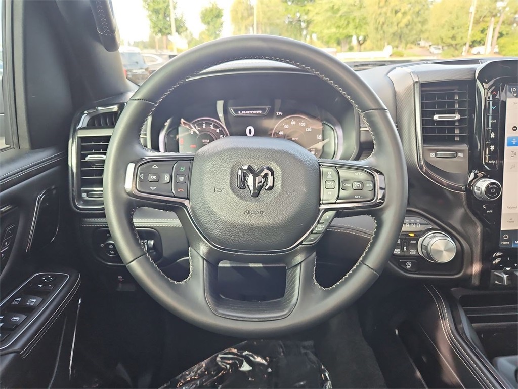 2023 Ram 1500 Limited photo 14