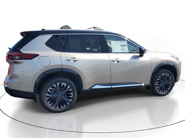 2026 Nissan Rogue Platinum photo 3