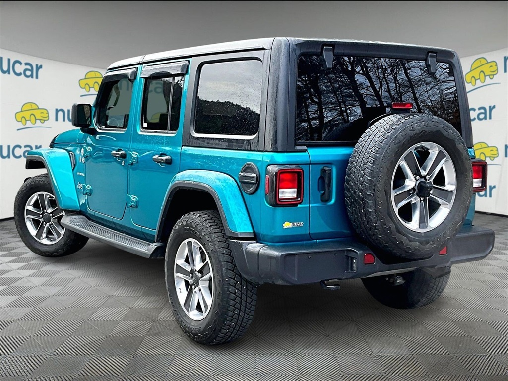 2020 Jeep Wrangler Unlimited Sahara photo 4