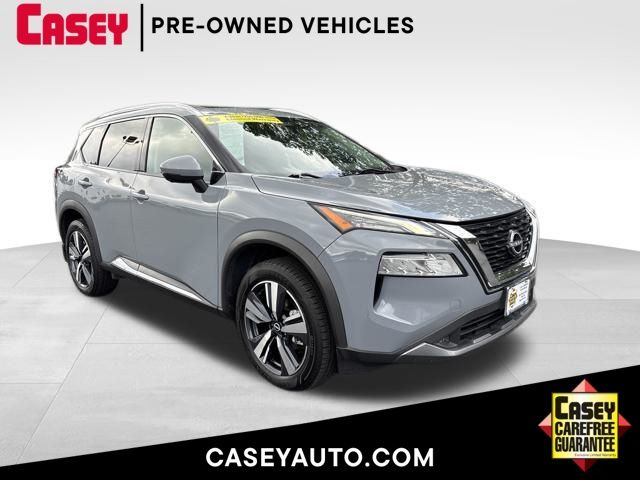 2022 Nissan Rogue SL's photo