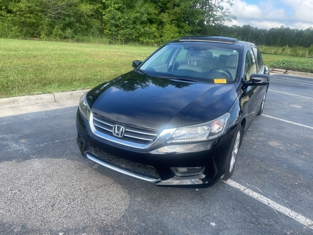 Used 2014 Honda Accord EX-L with VIN 1HGCR2F86EA068270 for sale in Wilson, NC