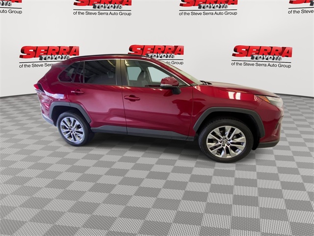 2023 Toyota RAV4 XLE Premium photo 10