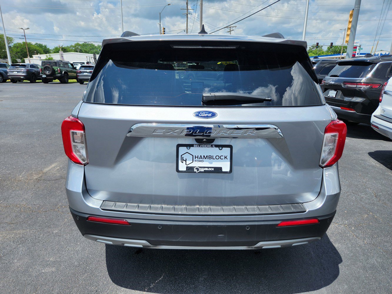 2024 Ford Explorer XLT photo 5