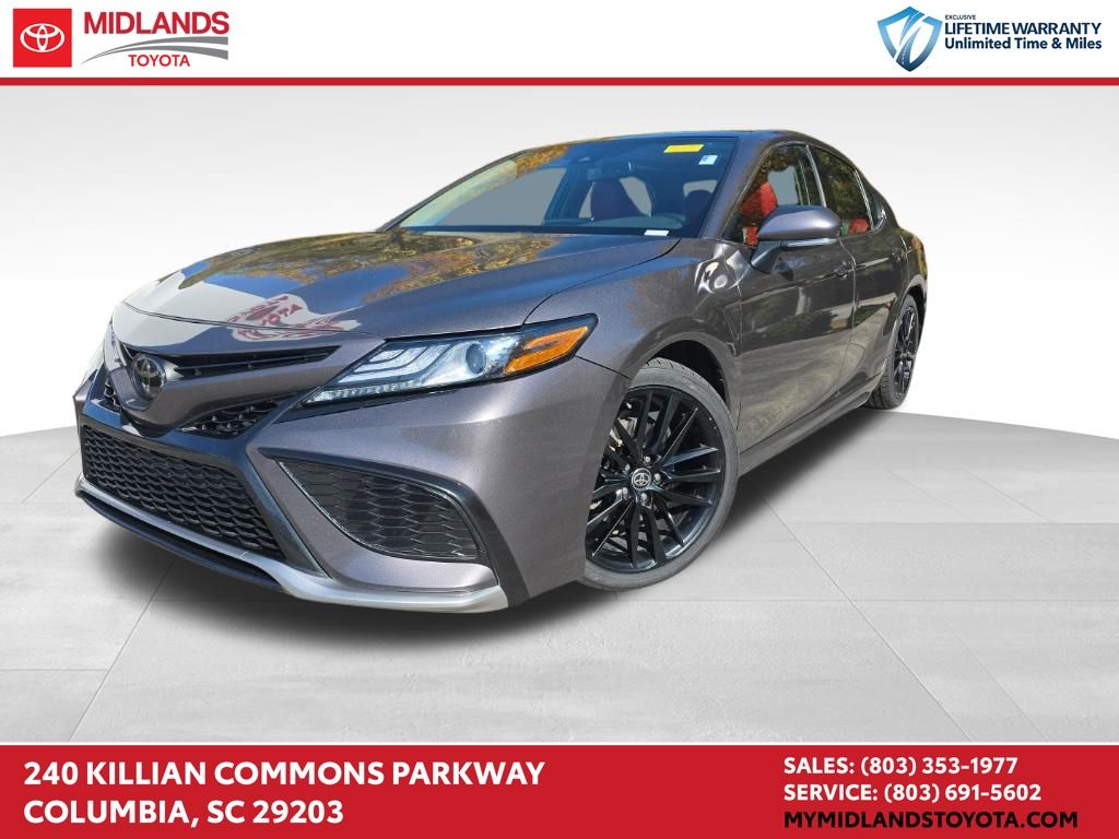 2023 Toyota Camry XSE's photo