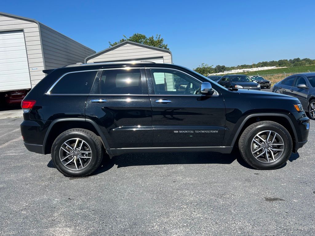 2022 Jeep Cherokee Limited photo 2