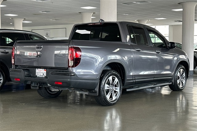 2019 Honda Ridgeline RTL photo 6