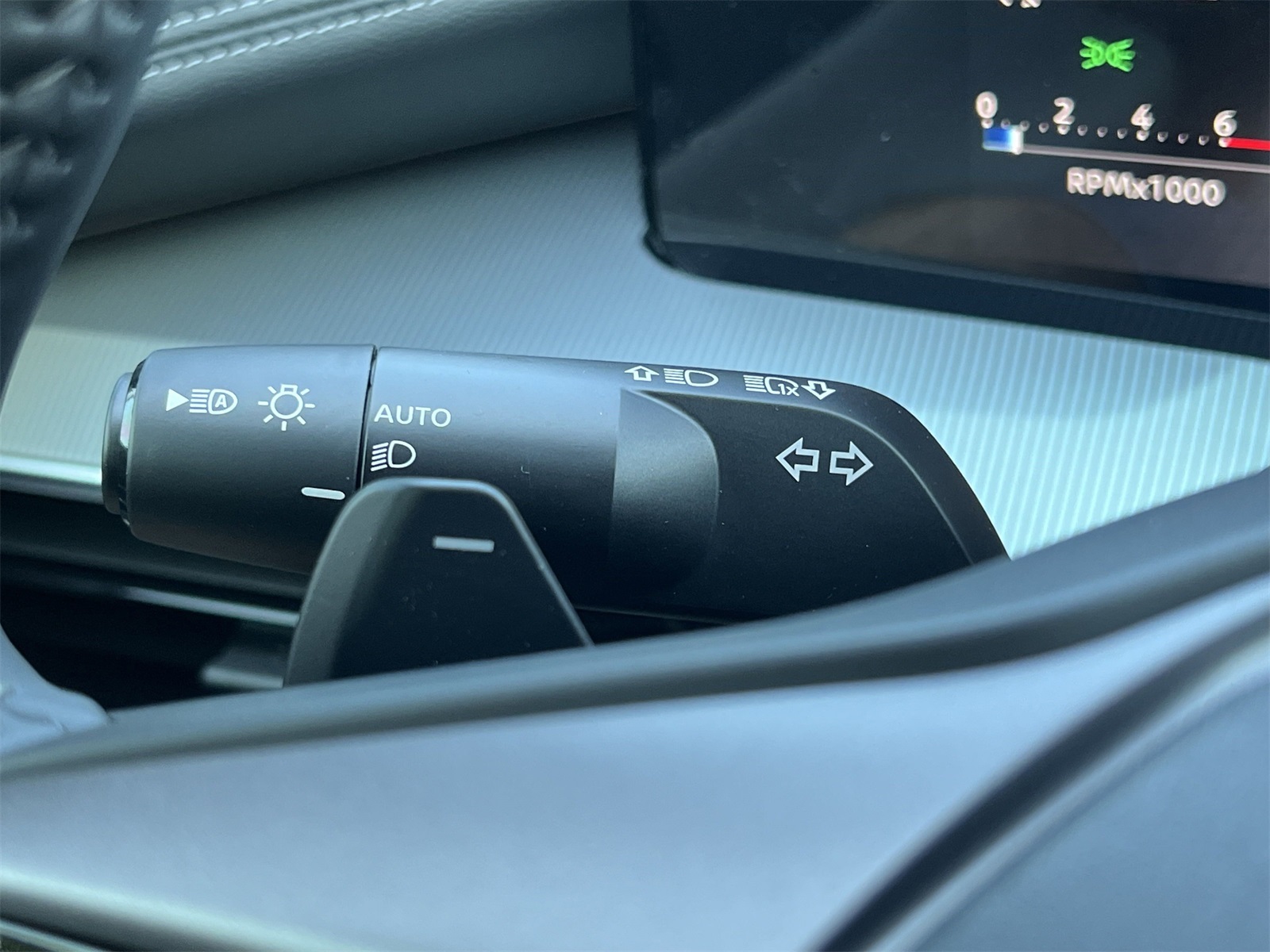 2025 Nissan Murano SL photo 12