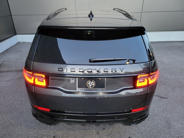 2025 Land Rover Discovery Sport SE photo 4