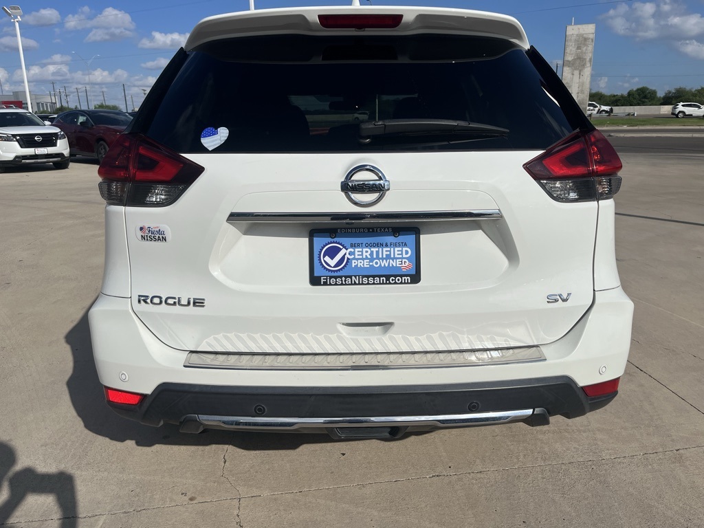2019 Nissan Rogue SV photo 3