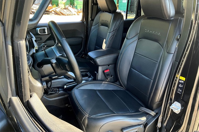 2020 Jeep Wrangler Unlimited Sahara photo 20