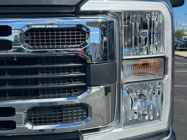 2026 Ford F-350 XLT photo 22