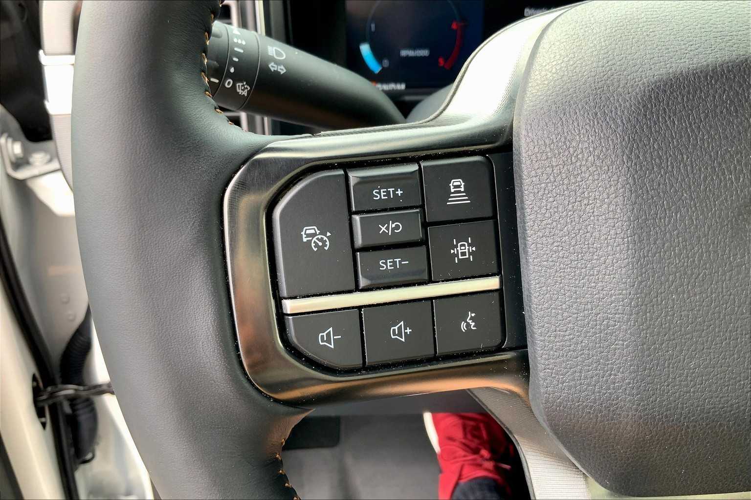 2024 Ford F-250 Platinum photo 34