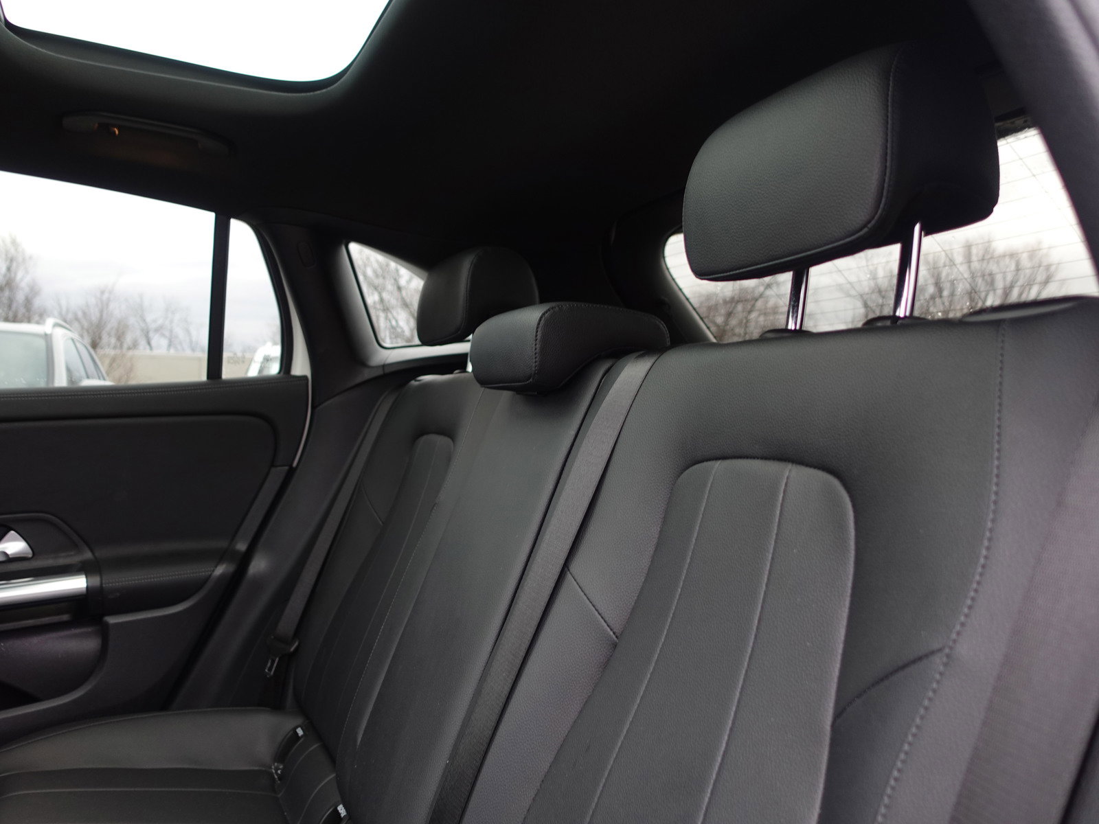2022 Mercedes Benz GLA 250 4MATIC photo 16
