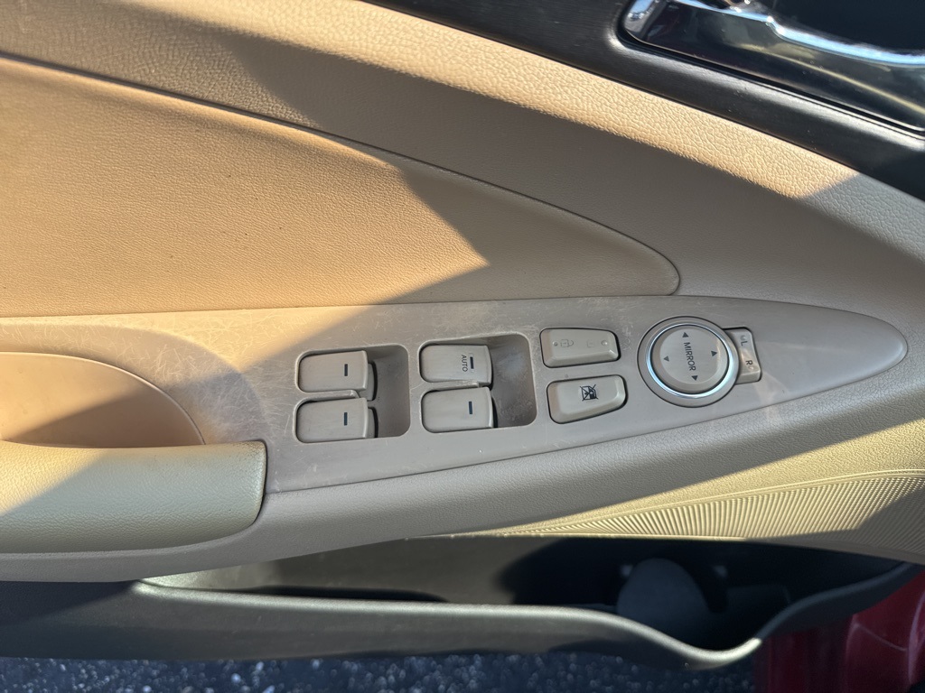 2012 Hyundai Sonata GLS photo 33