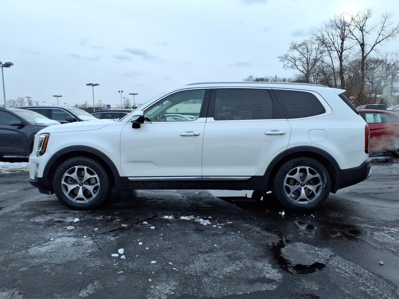 Used 2020 Kia Telluride EX with VIN 5XYP3DHC1LG019621 for sale in Meriden, CT
