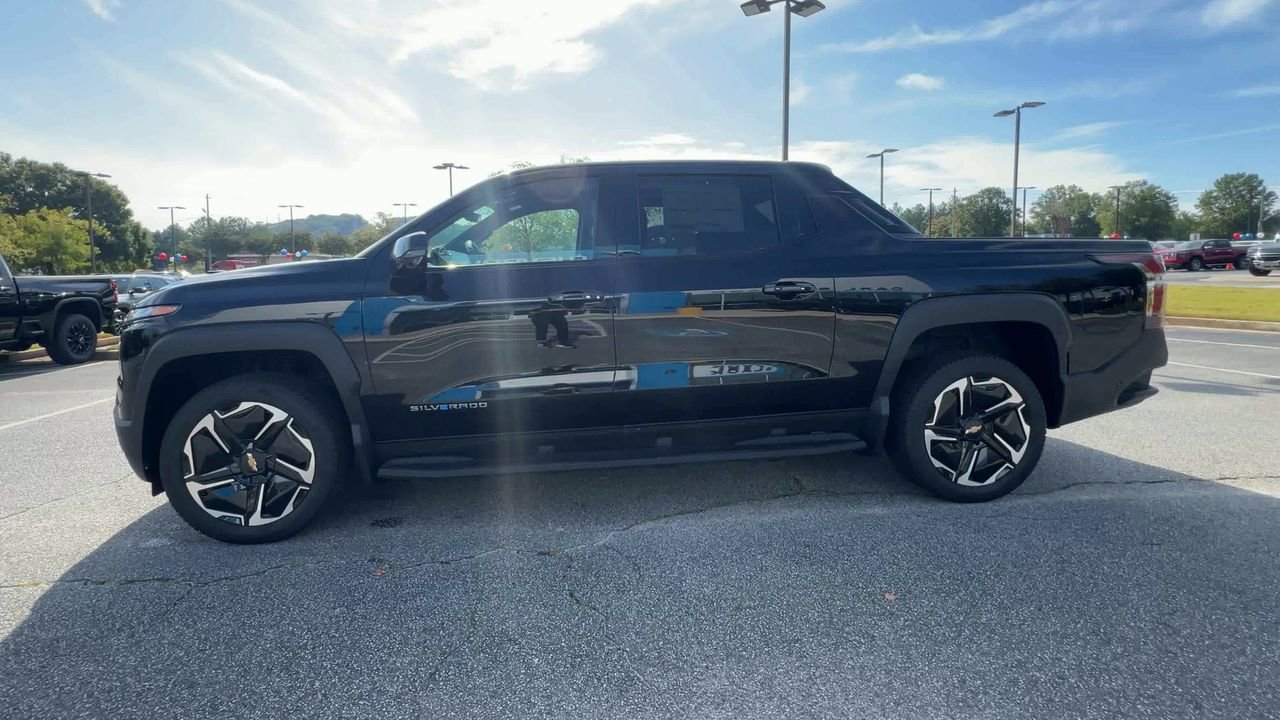 2026 Chevrolet Silverado EV LT photo 3