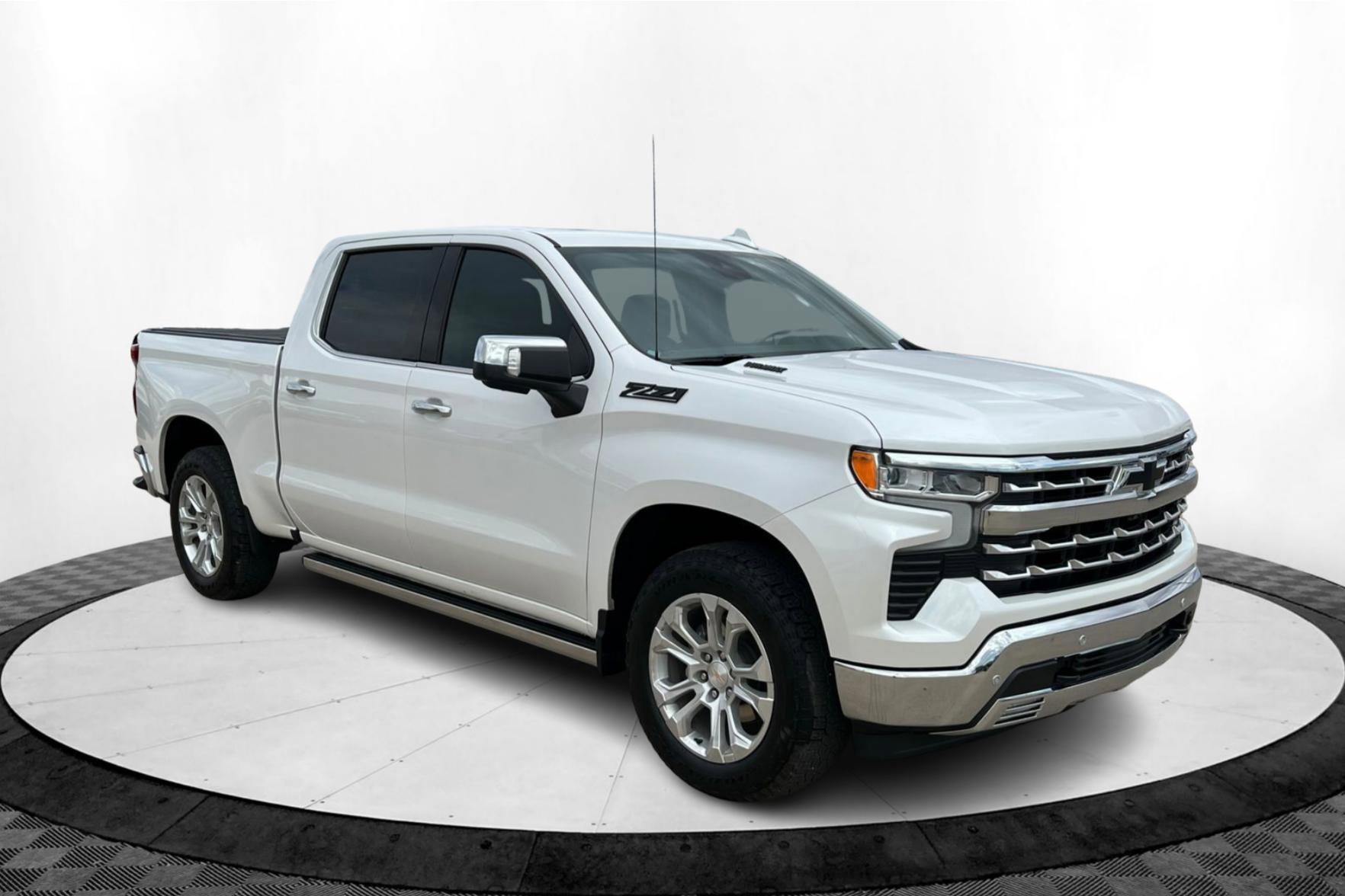 2023 Chevrolet Silverado 1500 LTZ photo 7