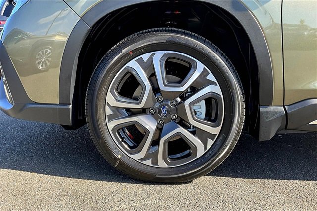 2025 Subaru Ascent Limited photo 12