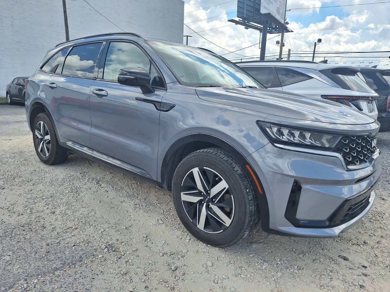 2022 Kia Sorento S photo 3