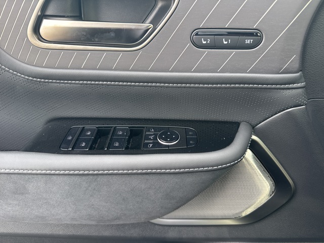 2026 Infiniti QX80 photo 15