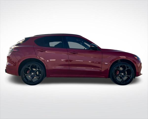 2025 Alfa Romeo Stelvio Tributo Italiano photo 4