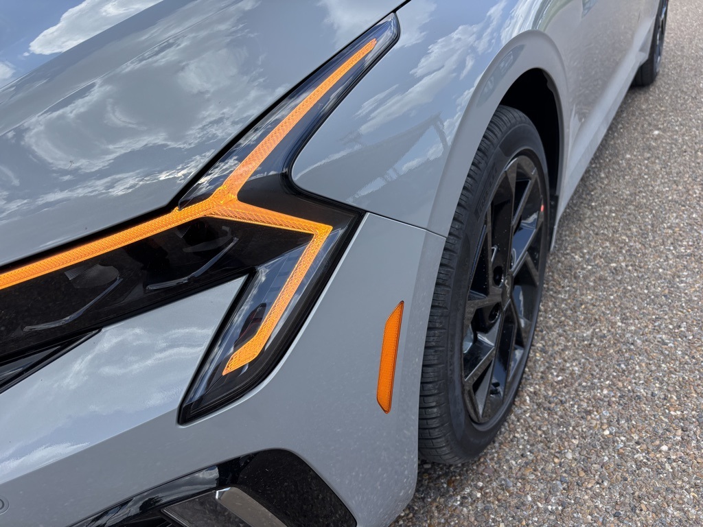 2026 Kia K5 GT-Line photo 7