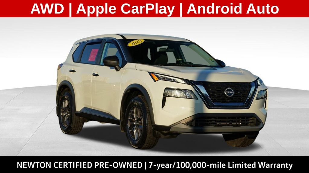 2023 Nissan Rogue S's photo