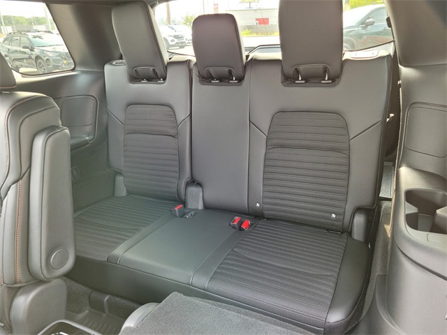 2025 Nissan Pathfinder Rock Creek photo 10