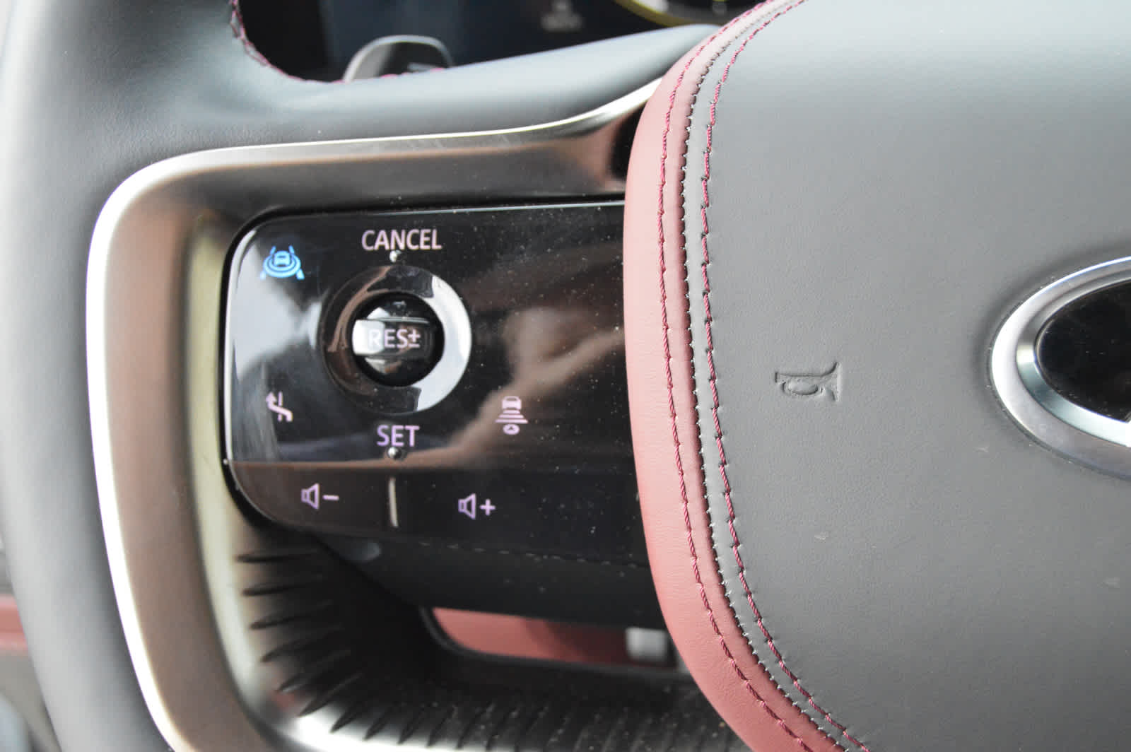 2025 Infiniti QX80 photo 19